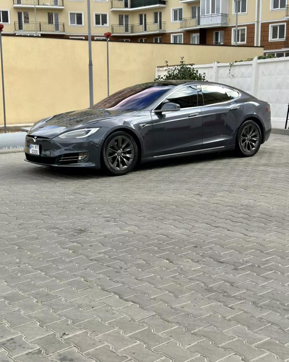 Tesla Model S  75 kWh 2017thumbnail11