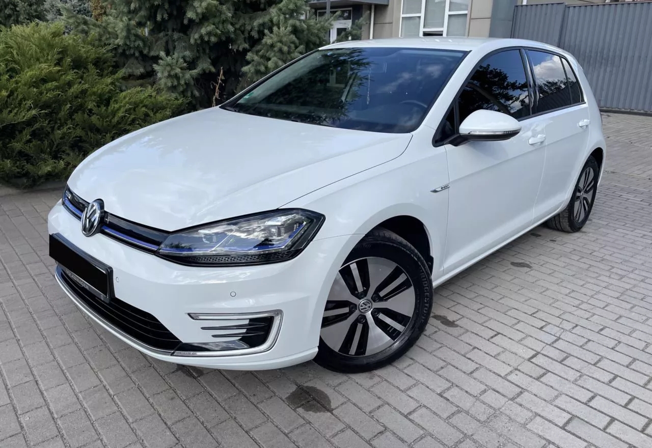 Volkswagen e-Golf  2020171