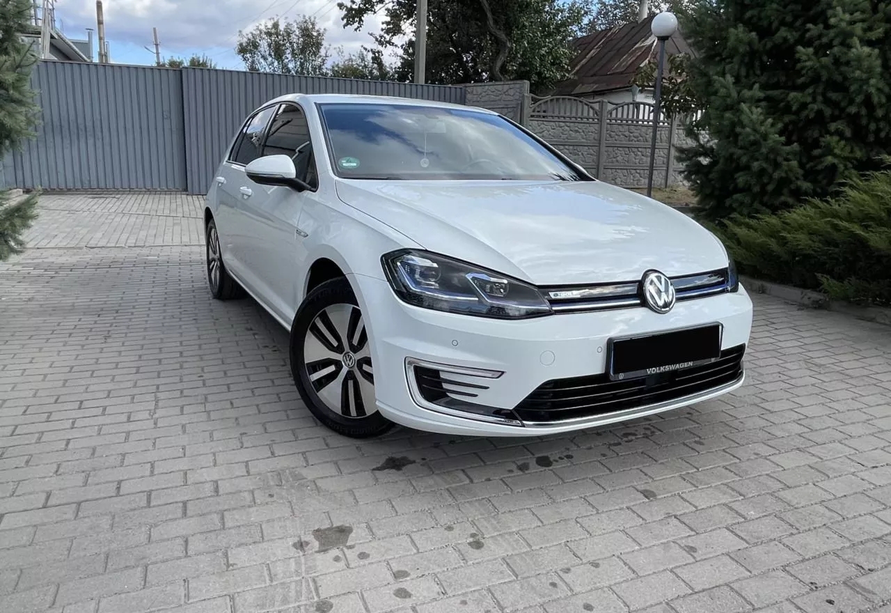 Volkswagen e-Golf  2020191