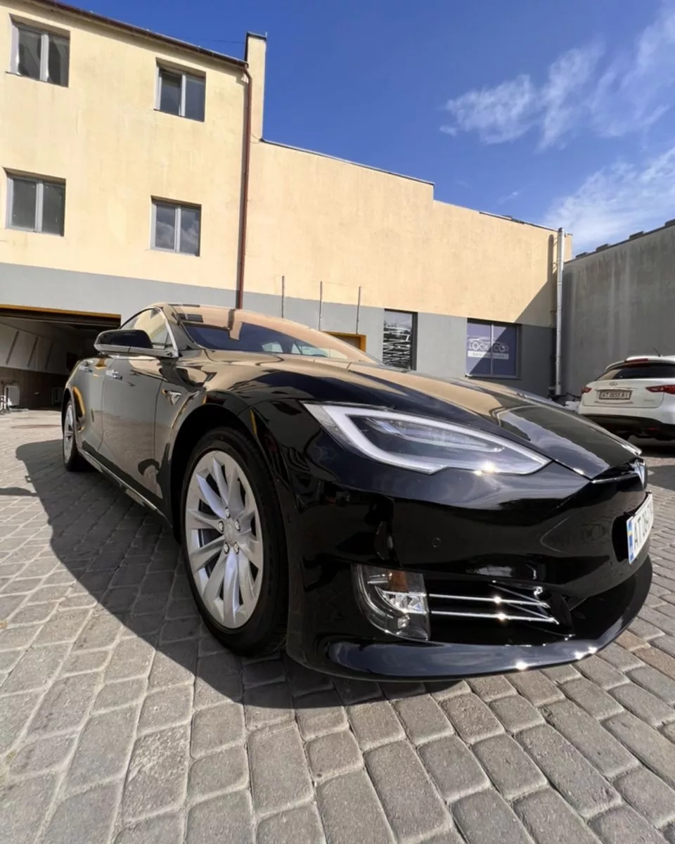 Tesla Model S  90 kWh 201781