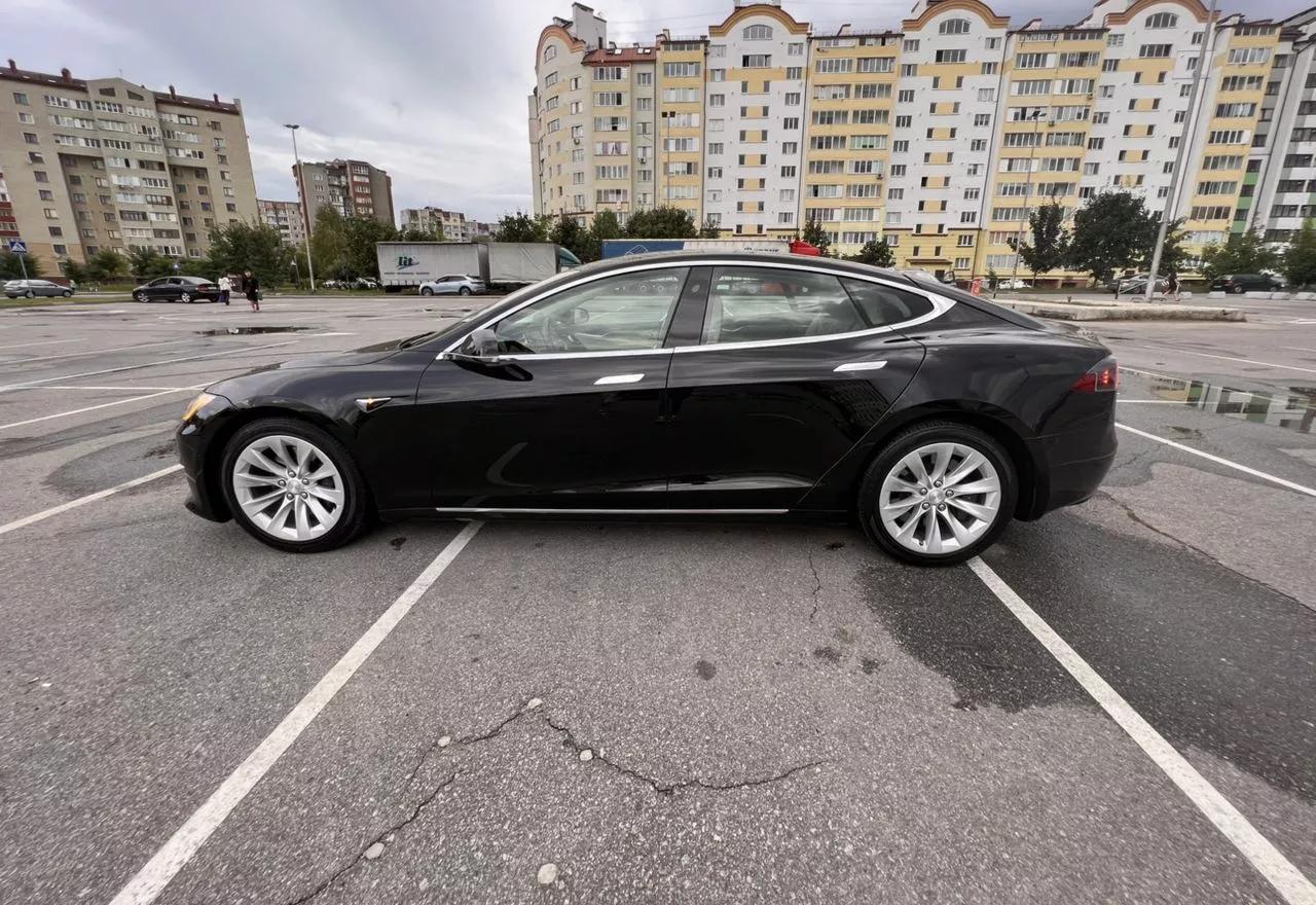 Tesla Model S  90 kWh 2017thumbnail121