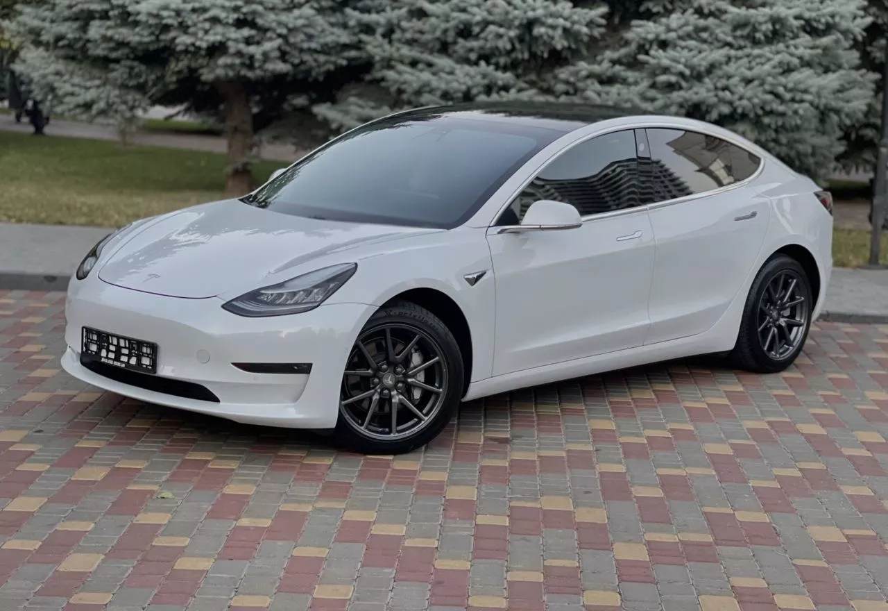 Tesla Model 3  80.5 kWh 201901