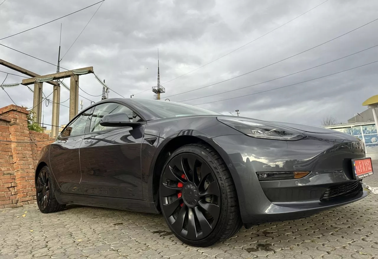 Tesla Model 3  82 kWh 202221