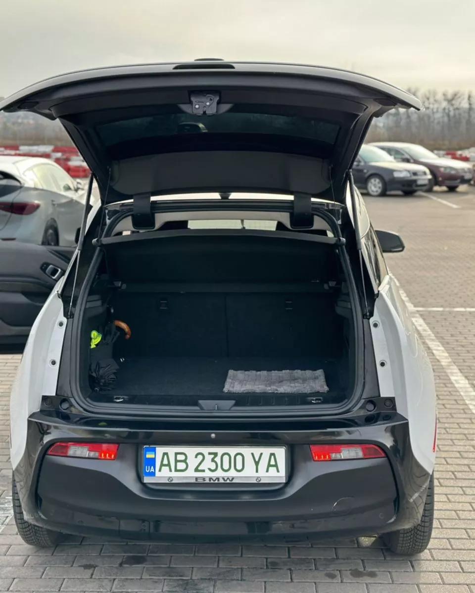 BMW i3  33.2 kWh 2018thumbnail101