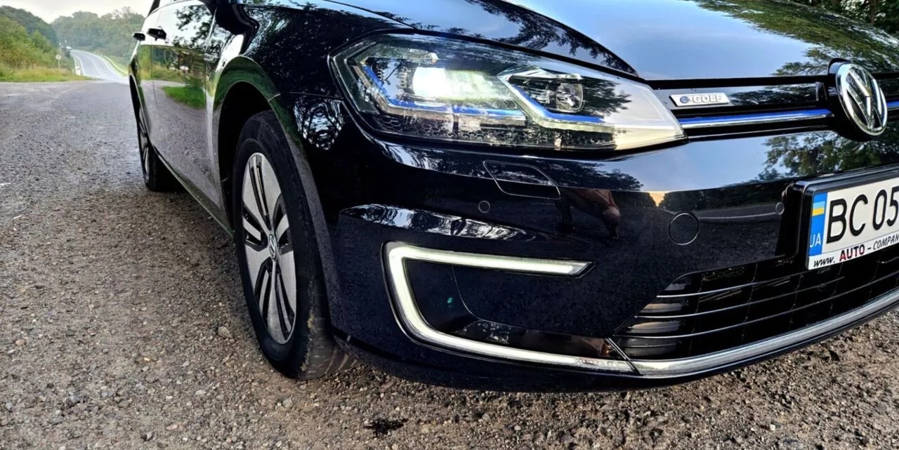 Volkswagen e-Golf  36 kWh 201761