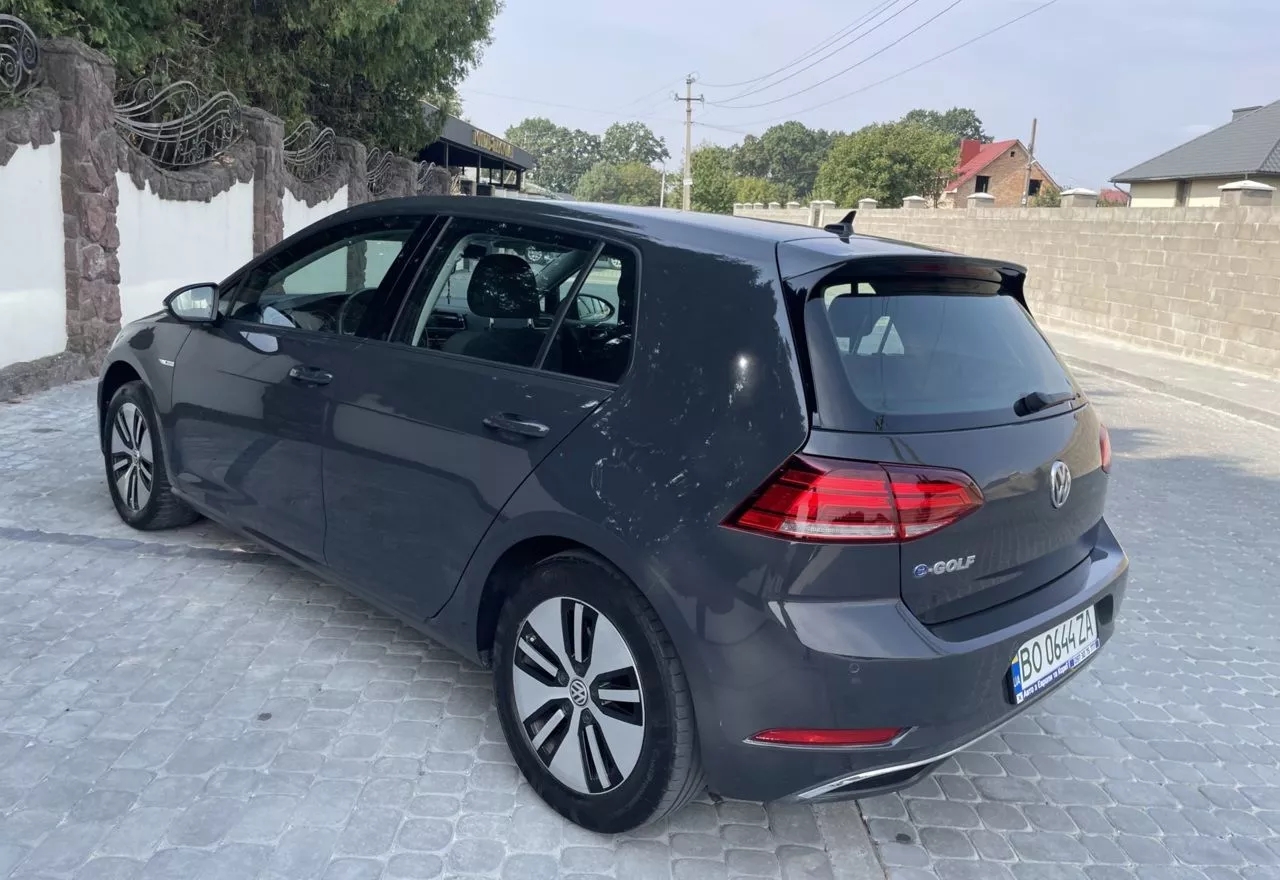 Volkswagen e-Golf  36 kWh 2019111