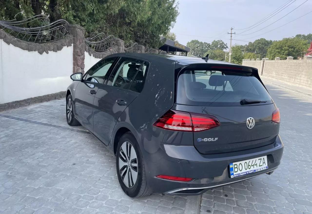 Volkswagen e-Golf  36 kWh 2019thumbnail131