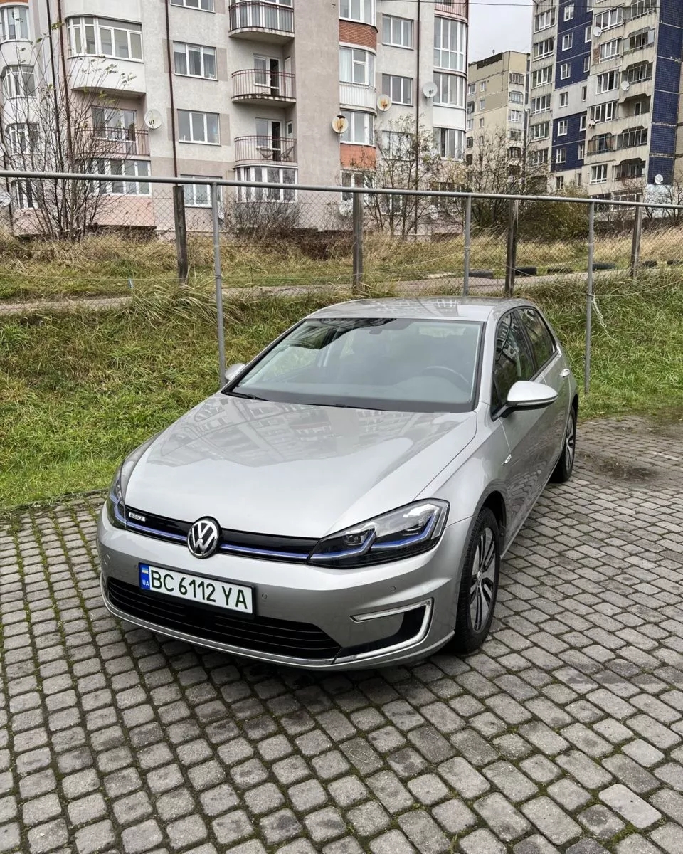 Volkswagen e-Golf  35.8 kWh 201811
