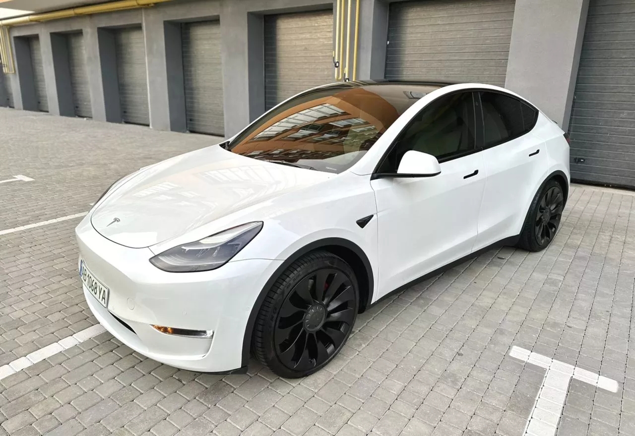 Tesla Model Y  82 kWh 2022271