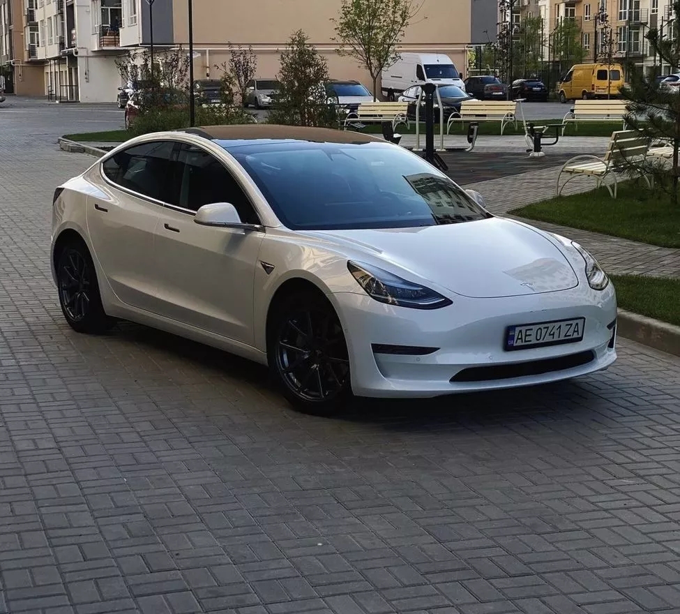 Tesla Model 3  60 kWh 201911