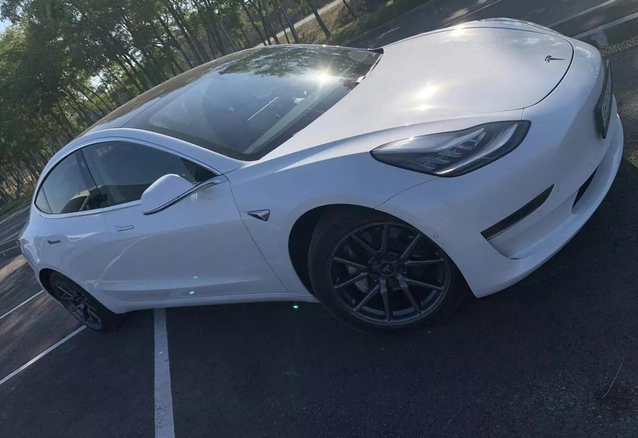 Tesla Model 3  60 kWh 2019thumbnail131