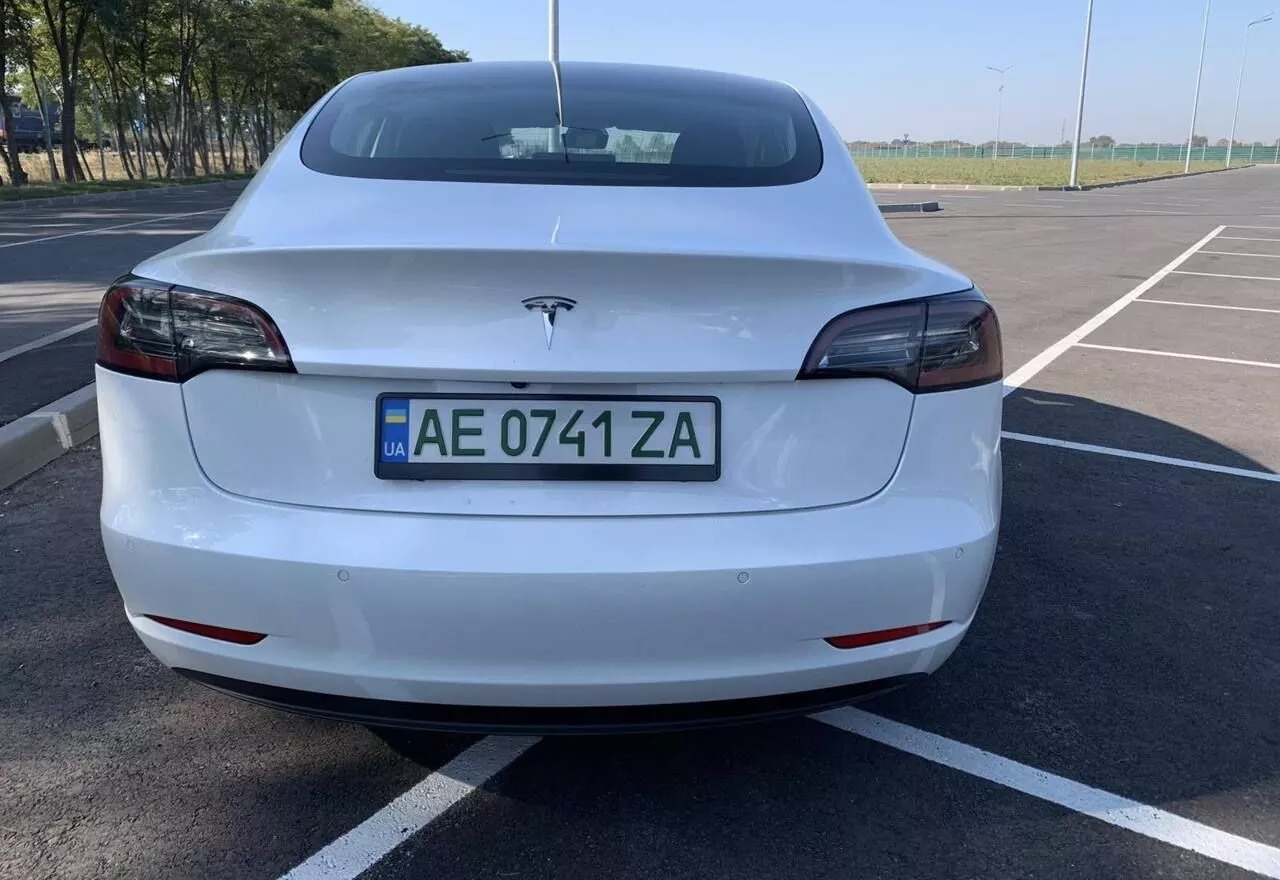 Tesla Model 3  60 kWh 2019141