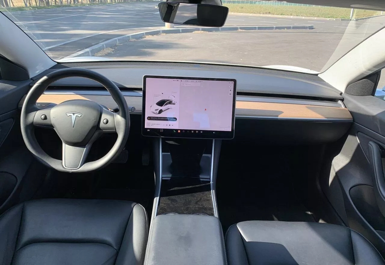 Tesla Model 3  60 kWh 2019191