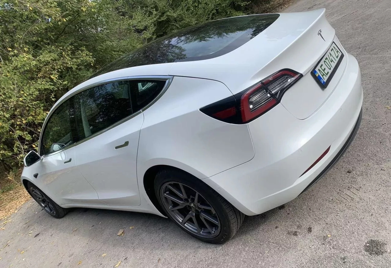 Tesla Model 3  60 kWh 2019271