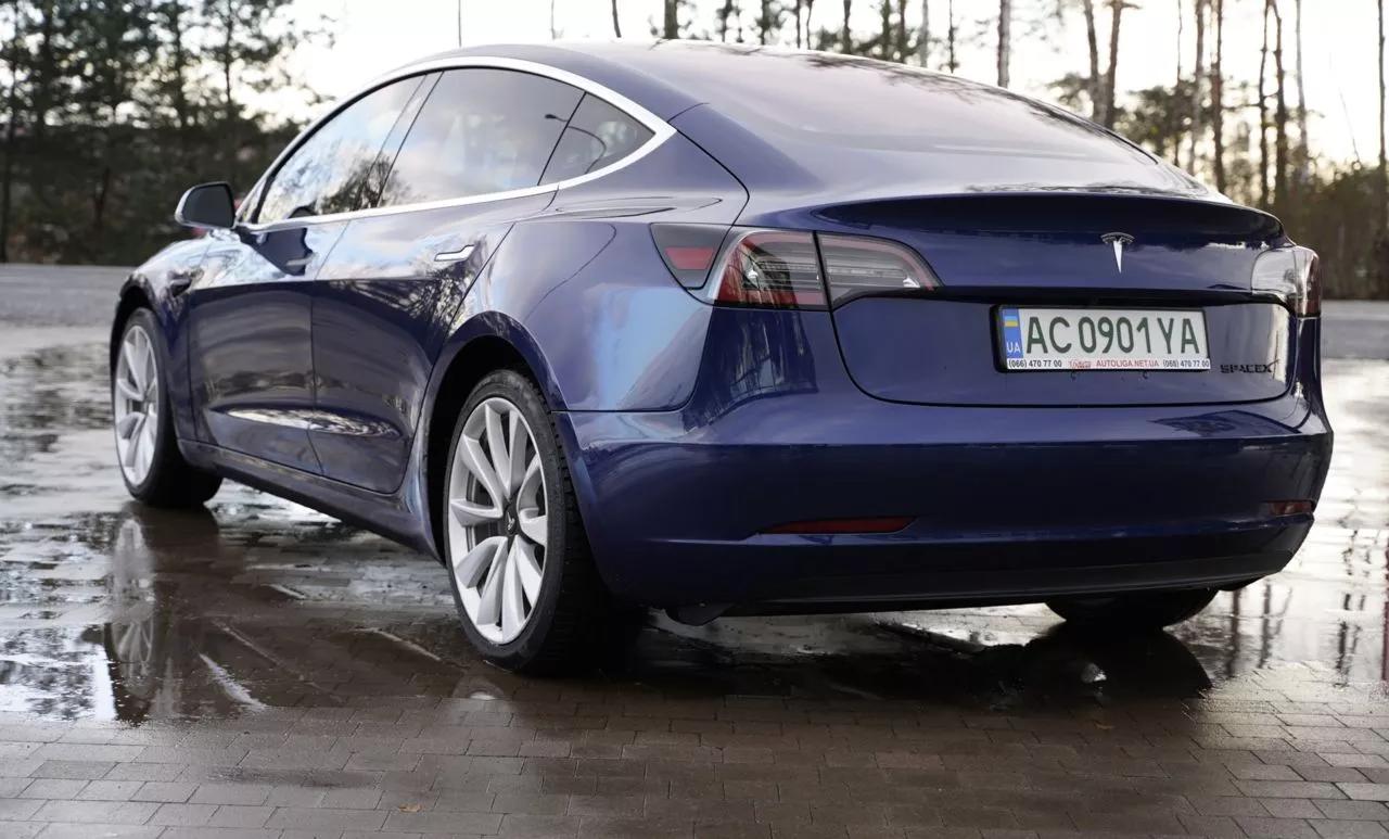 Tesla Model 3  65 kWh 2018thumbnail101