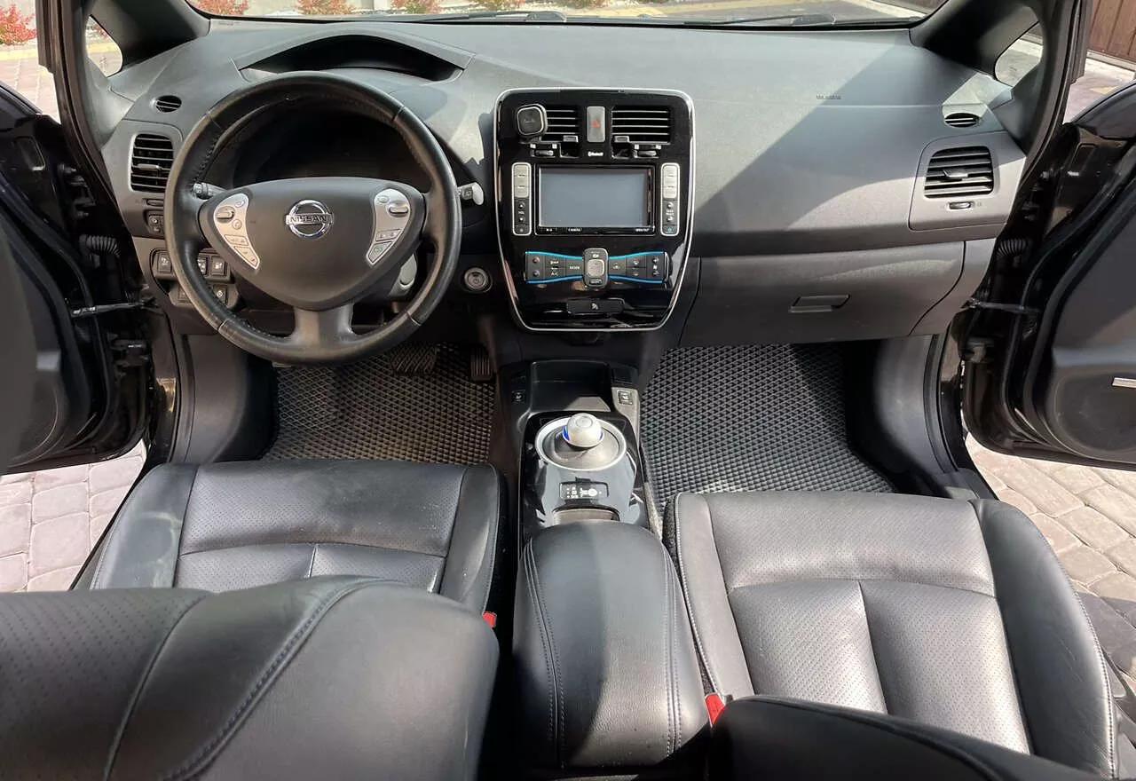 Nissan Leaf  24 kWh 2015thumbnail251