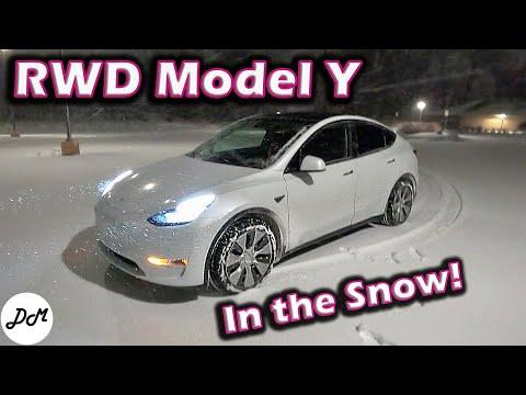 2021 Tesla Model Y Standard Range RWD – Snow Driving